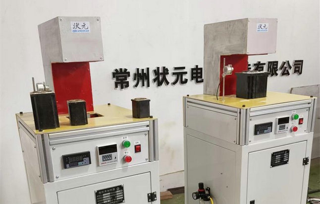 盲孔機(jī)殼加熱器.jpg